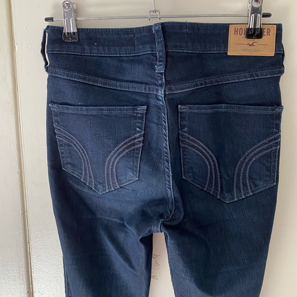 🔥2/$30🔥Hollister Highrise Jeans - Picture 5 of 7